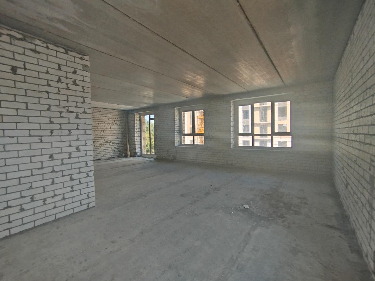 август 2026