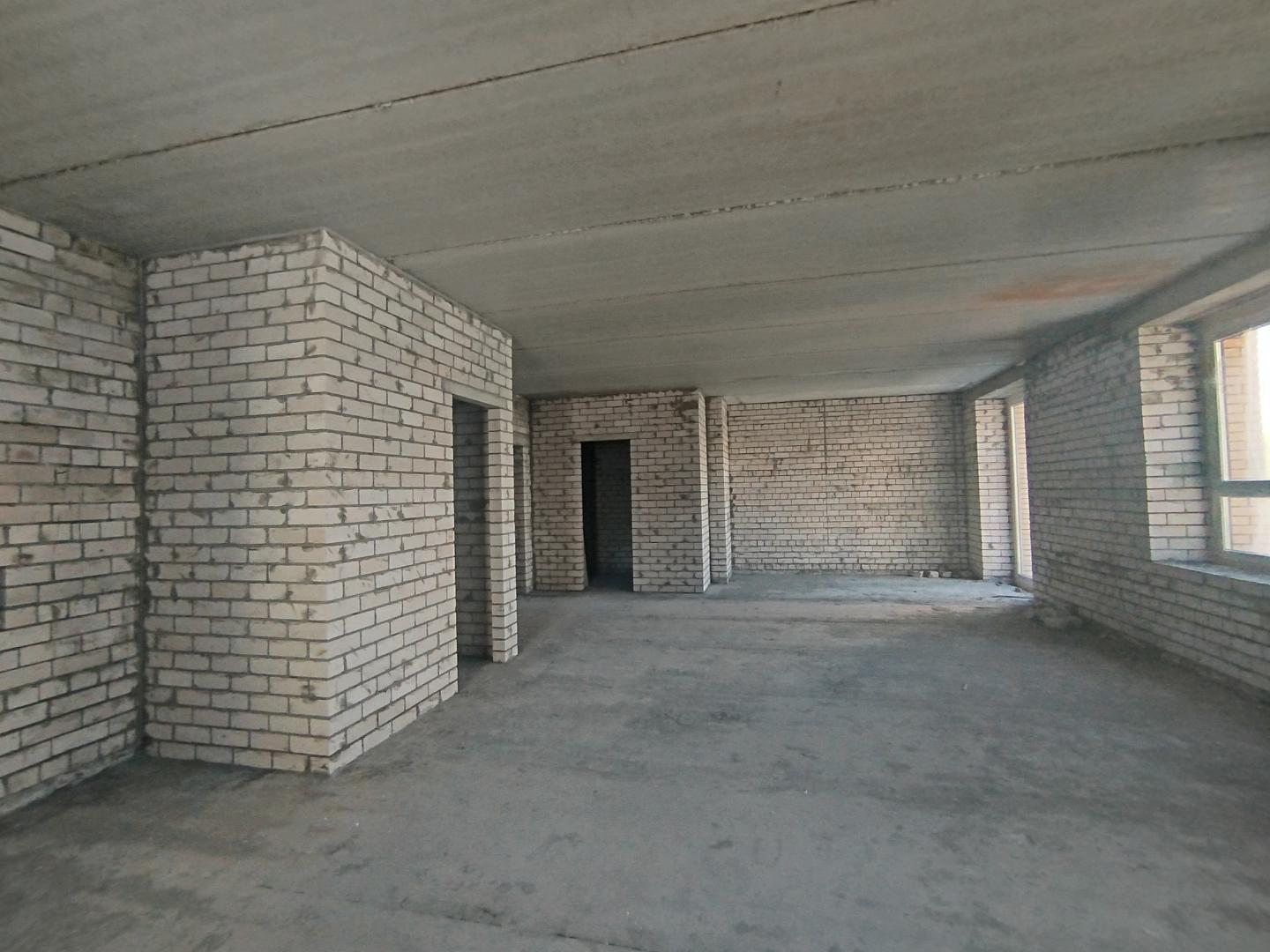 август 2026