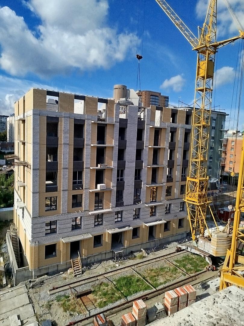 август 2026